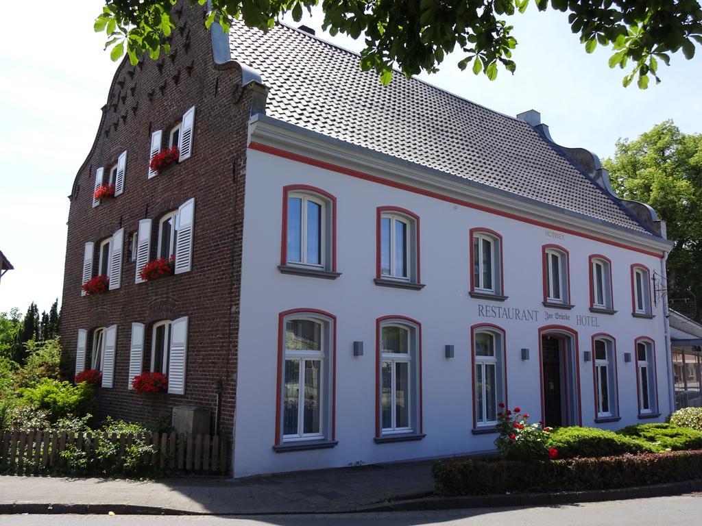 Hotel Zur Bruecke Кавелар Экстерьер фото